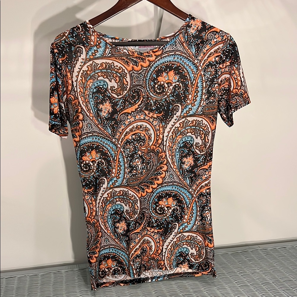 Vibrant Paisley Short Sleeve Top